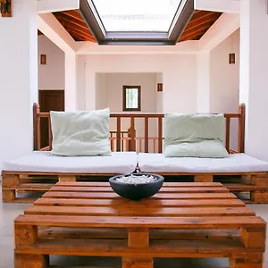  Hotel Battaramulla Boutique